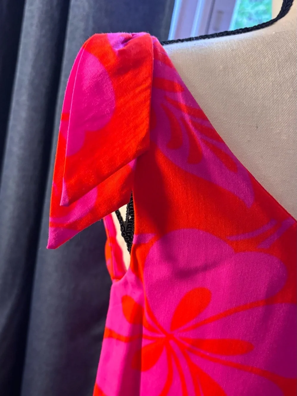 Vintage Vibrant Pink and Orange Floral Midi Dress w/Tie-Shoulder Detail -Size 8